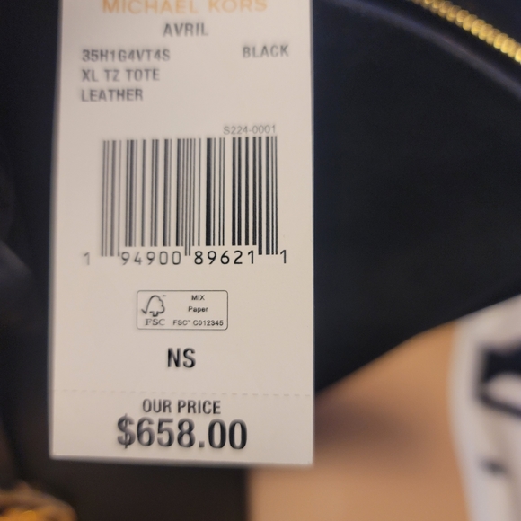 Avril Extra-Large Leather Top-Zip Tote Bag New with tags - Picture 10 of 14